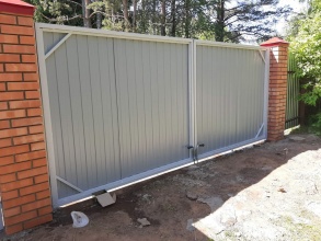 Распашные ворота с ручным управлением - пример 1 фото в Горячем Ключе