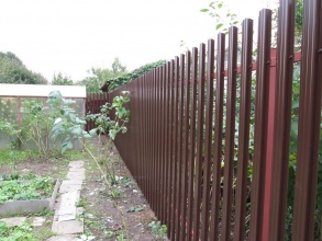 Забор из евроштакетника с забивными столбами 86 метров фото в Горячем Ключе